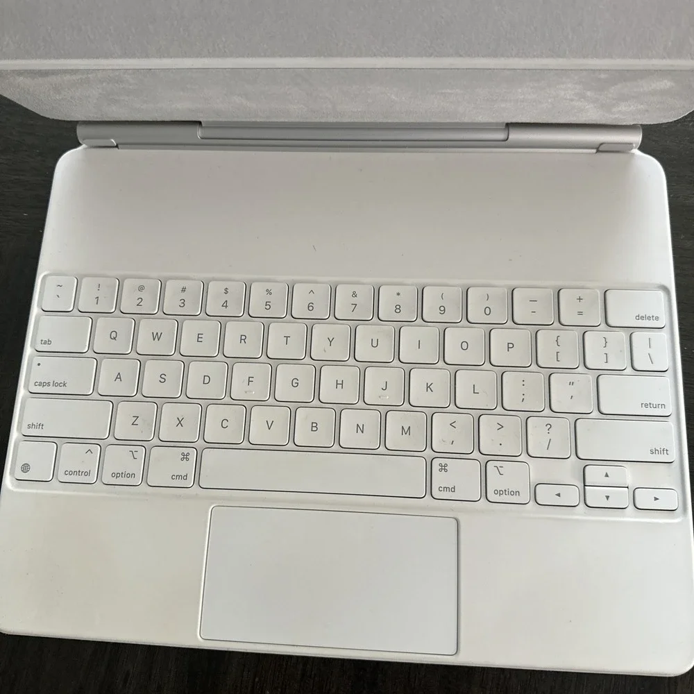 Apple mjqj3ll magic